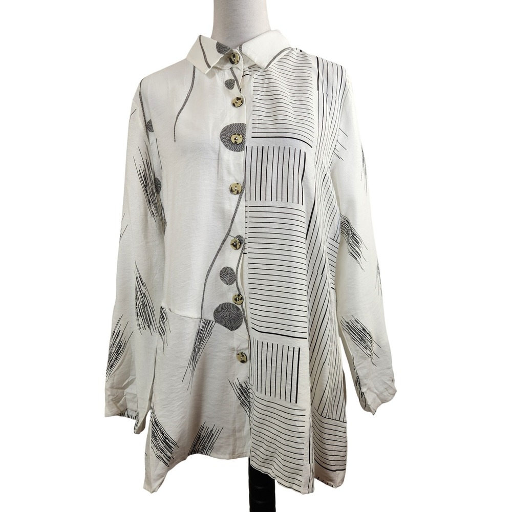 NorthStyle Womens Size XL‎ Abstract Geo Print Button Down Shirt Tunic Beachy Top
